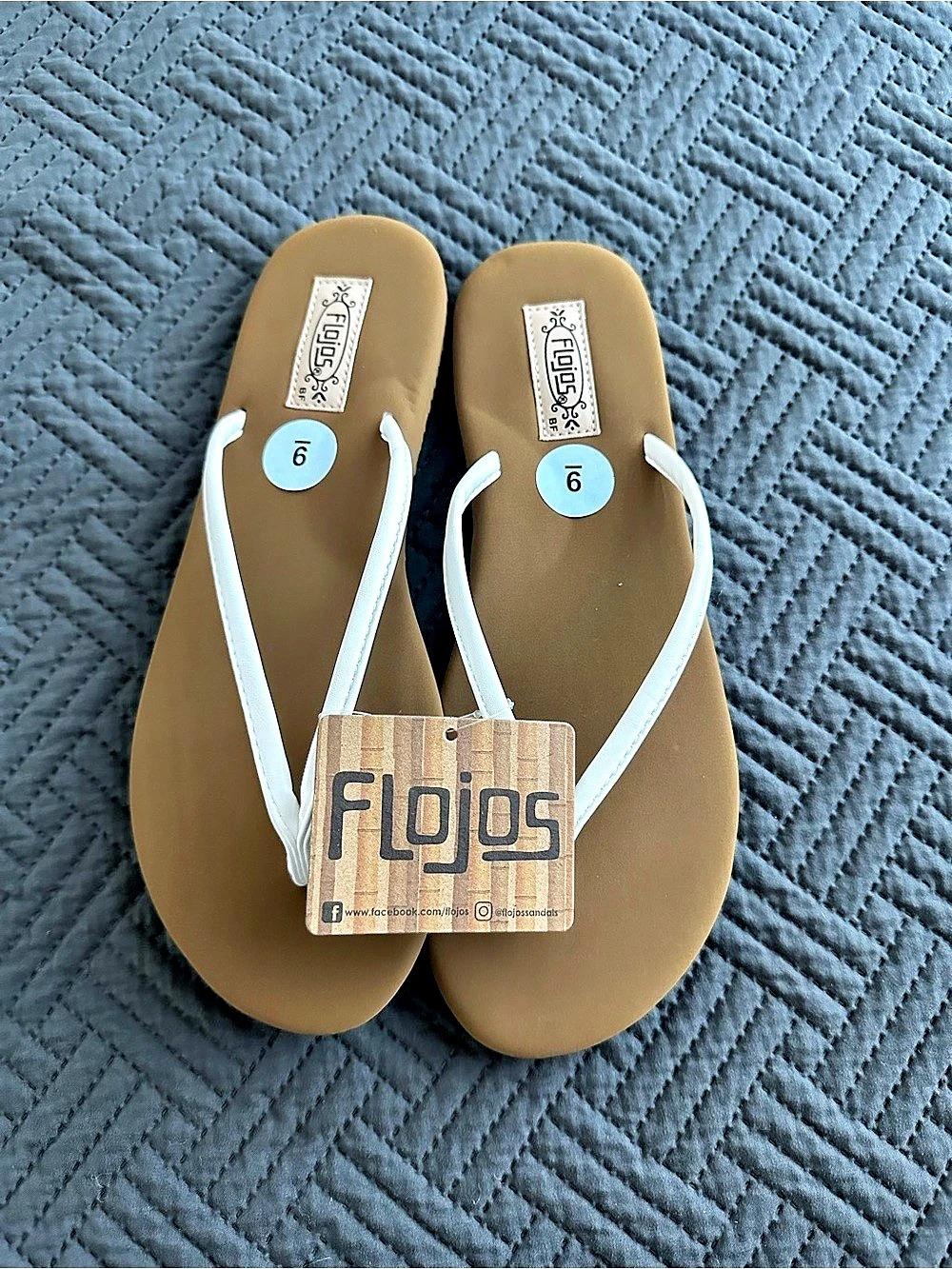 Flojos Flip-Flop Sandals in Brown & White US 9